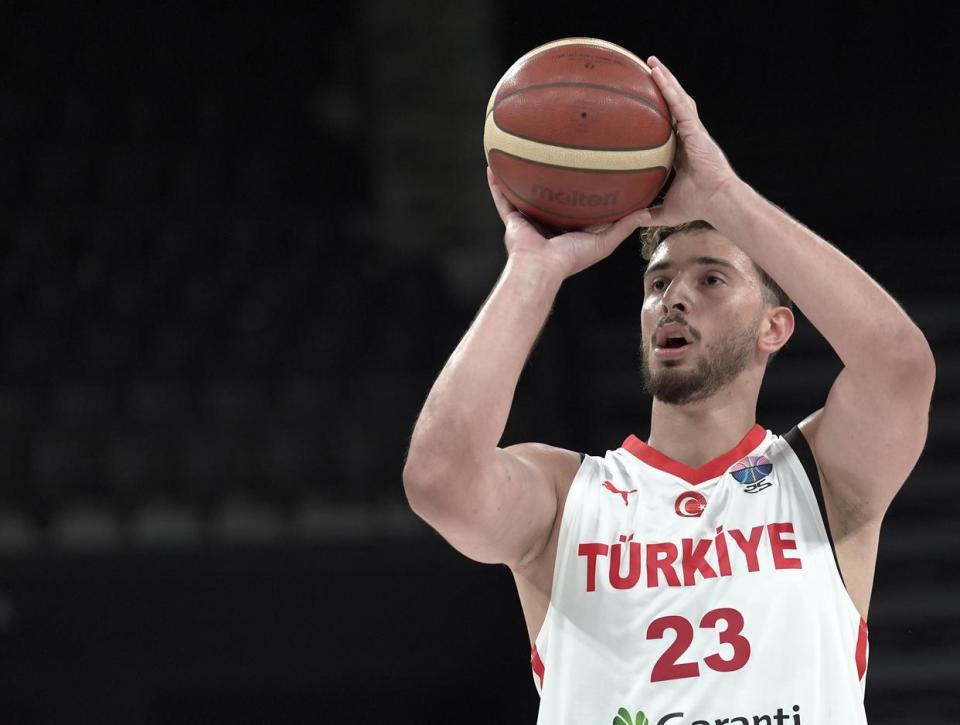 news, 对手在底角, 中有 news, 对手在底角, 中有